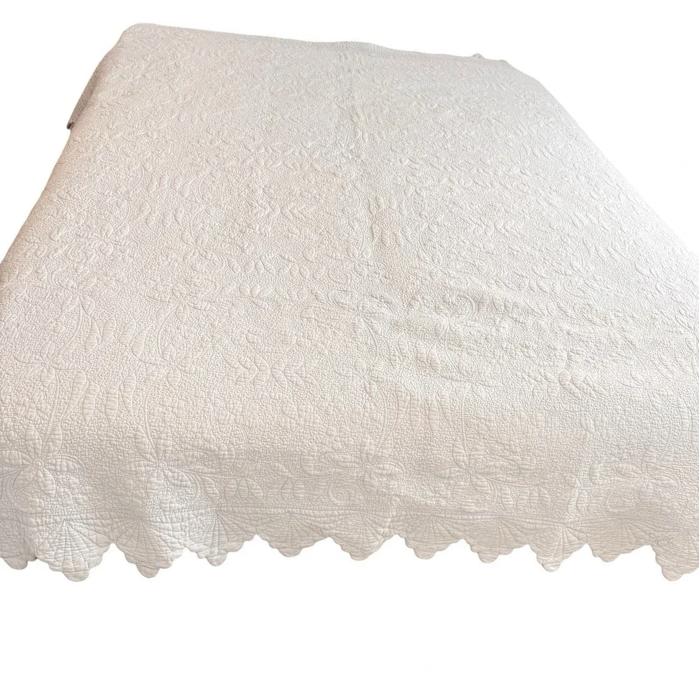 Matelasse Quilt Blue King Cotton Scalloped Bedspread Coverlet 88x92 Reversible